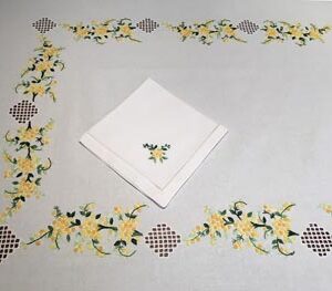 Nappe brodée main - Mimosa - 170 x 220 cm-11800