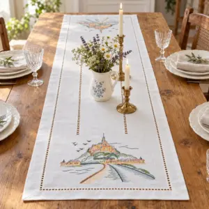 Chemin de table Mont Saint-Michel blanc 40 x 90 cm